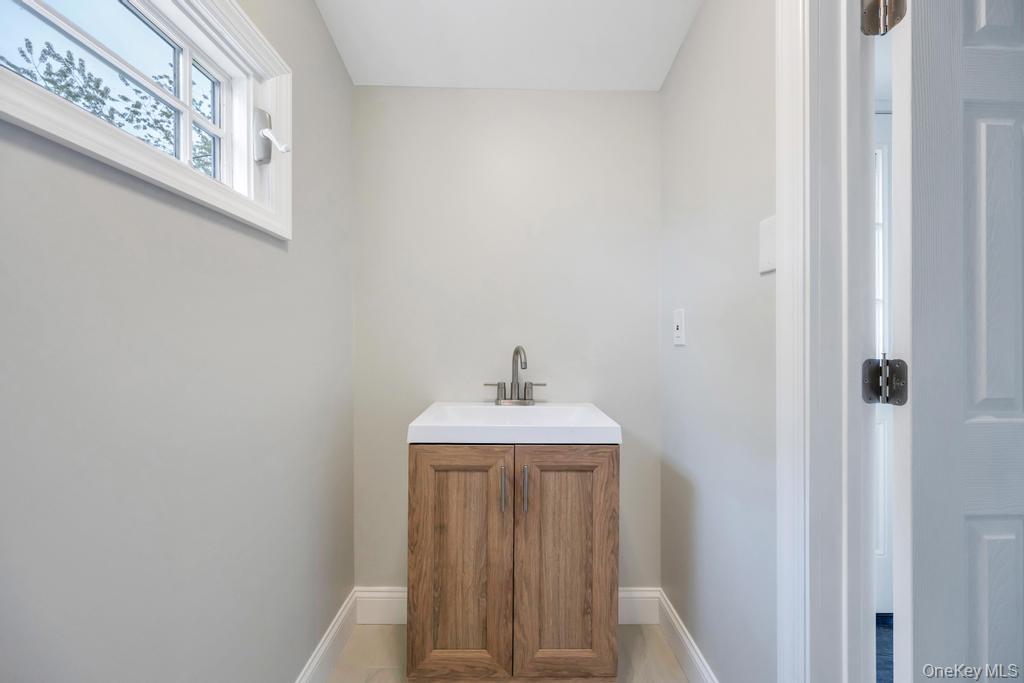 446 Riviera Drive Mastic Beach, NY 11951 - Photo 18 of 28