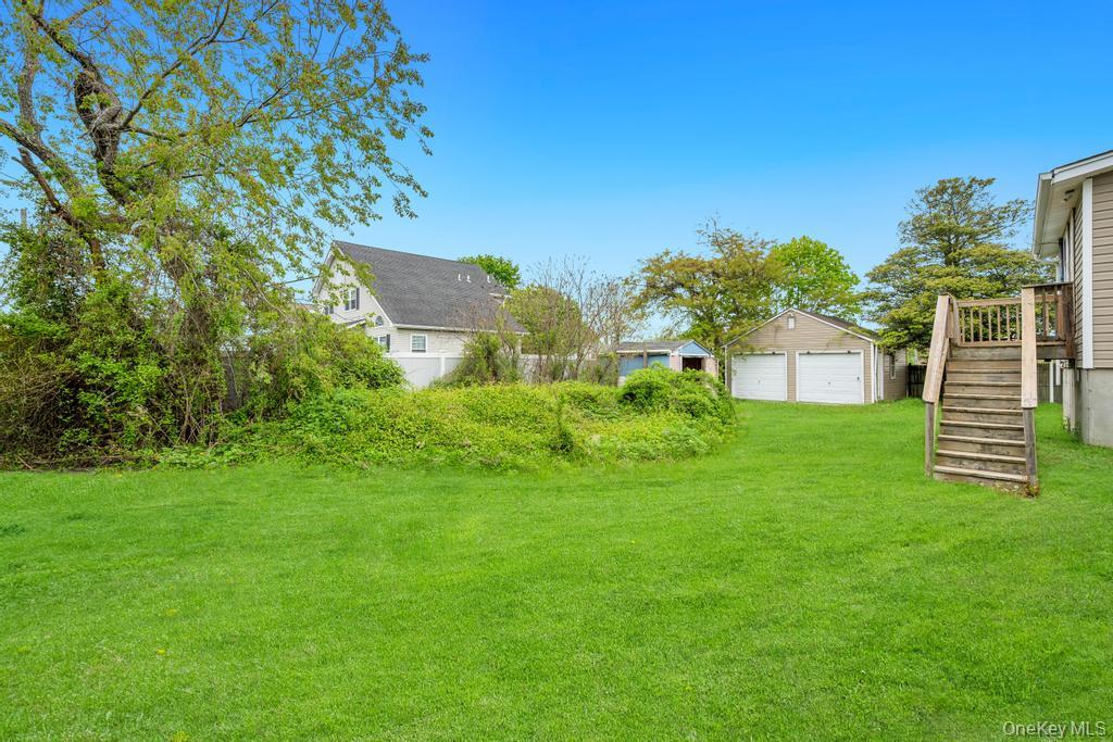 446 Riviera Drive Mastic Beach, NY 11951 - Photo 22 of 28