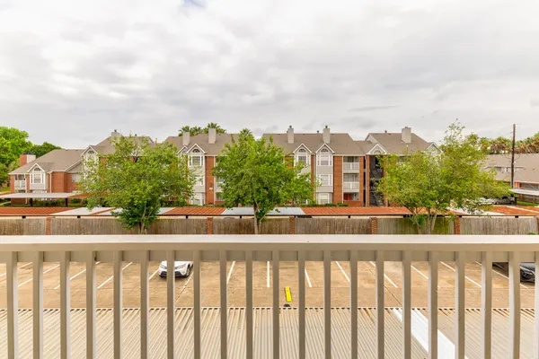 $1,295 | 2750 Holly Hall Street, Unit 1608, Houston, TX 77054