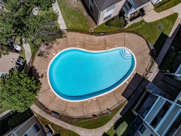 $1,295 | 2750 Holly Hall Street, Unit 1608, Houston, TX 77054