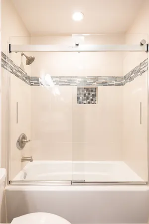 $1,295 | 2750 Holly Hall Street, Unit 1608, Houston, TX 77054