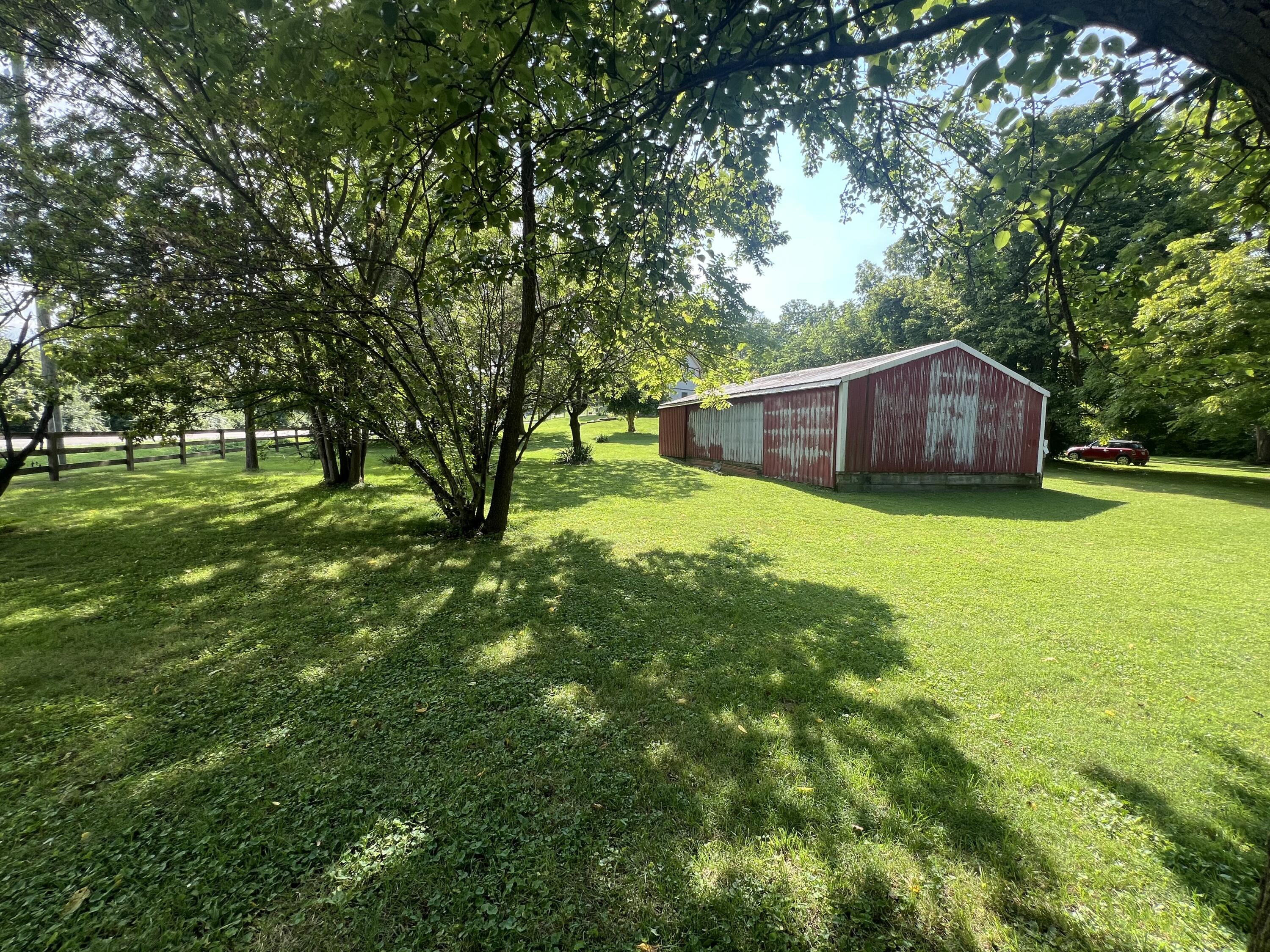4301 Mechanicsburg Road Springfield, OH 45502 - Photo 40 of 41 Yard