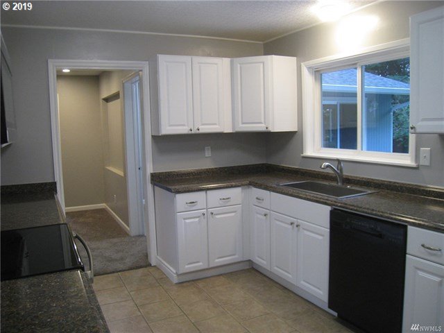 2934 Harris Street Road Kelso, WA 98626 - Photo 6 of 9