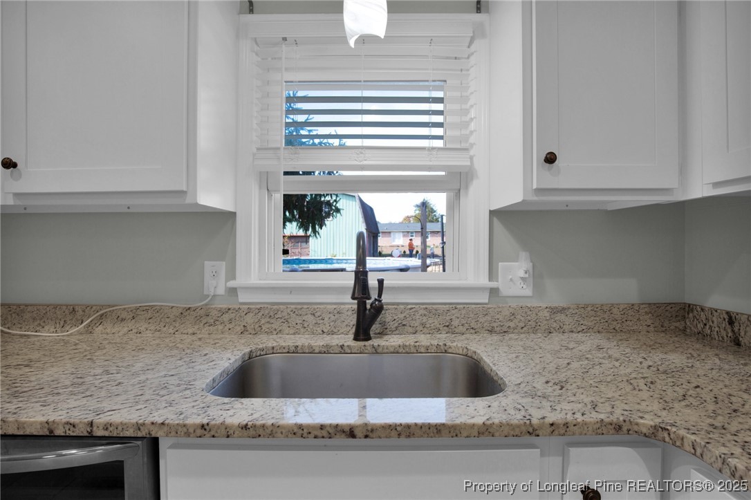 3754 Golfview Road Hope Mills, NC 28348 - Photo 11 of 40 Gallery Image 11