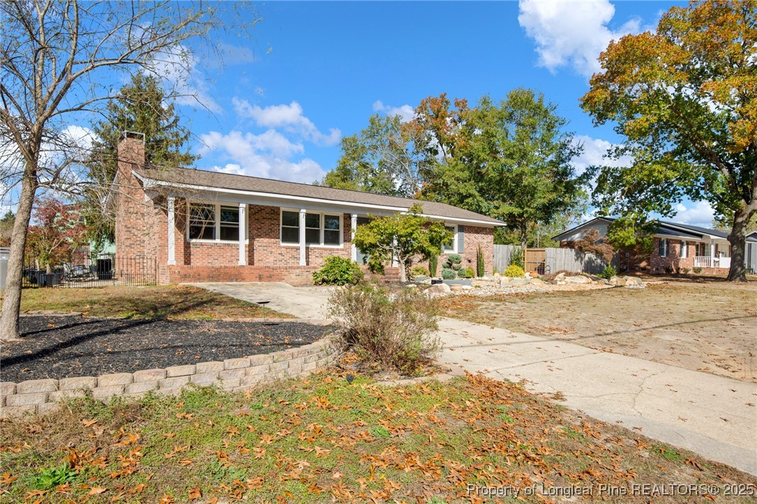 3754 Golfview Road Hope Mills, NC 28348 - Photo 2 of 40 Gallery Image 2