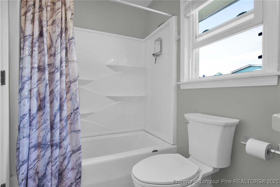 3754 Golfview Road Hope Mills, NC 28348 - Photo 27 of 40 Gallery Image 27