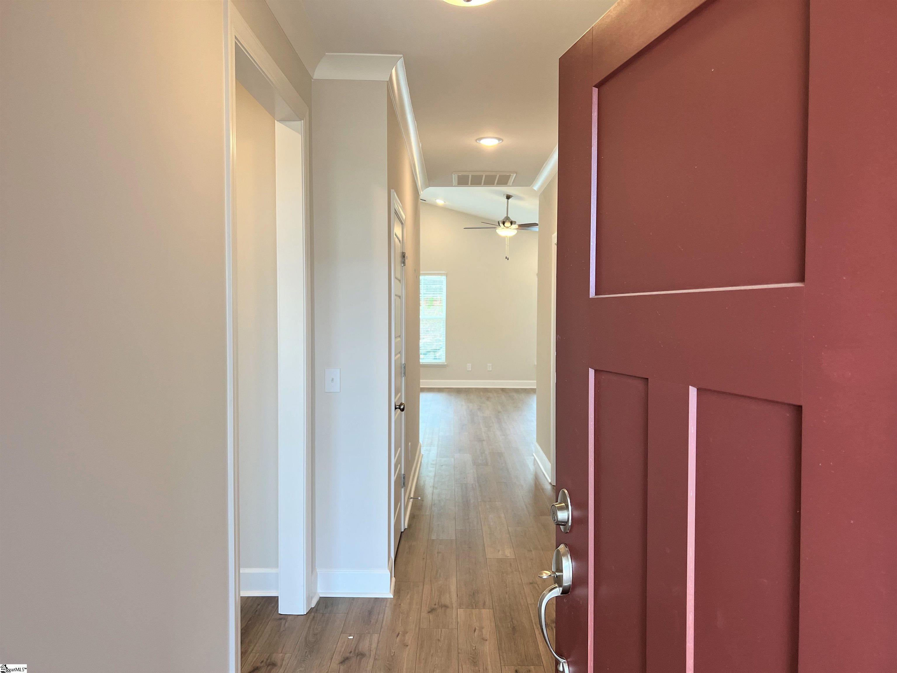 202 Rdg Pk Lane Greenville, SC 29607 - Photo 2 of 11 Gallery Image 2