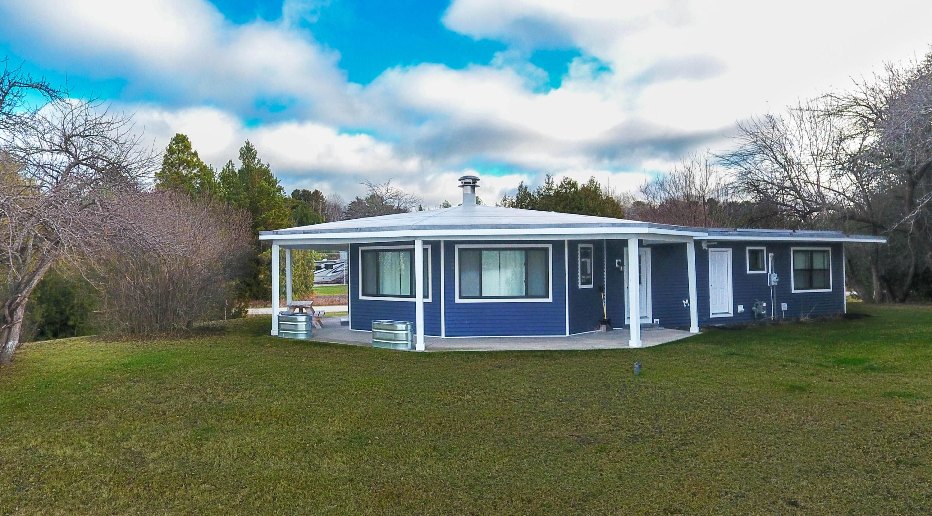 10835 Moonlight Bay Road Cheboygan, MI 49721 - Photo 1 of 26 Gallery Image 1