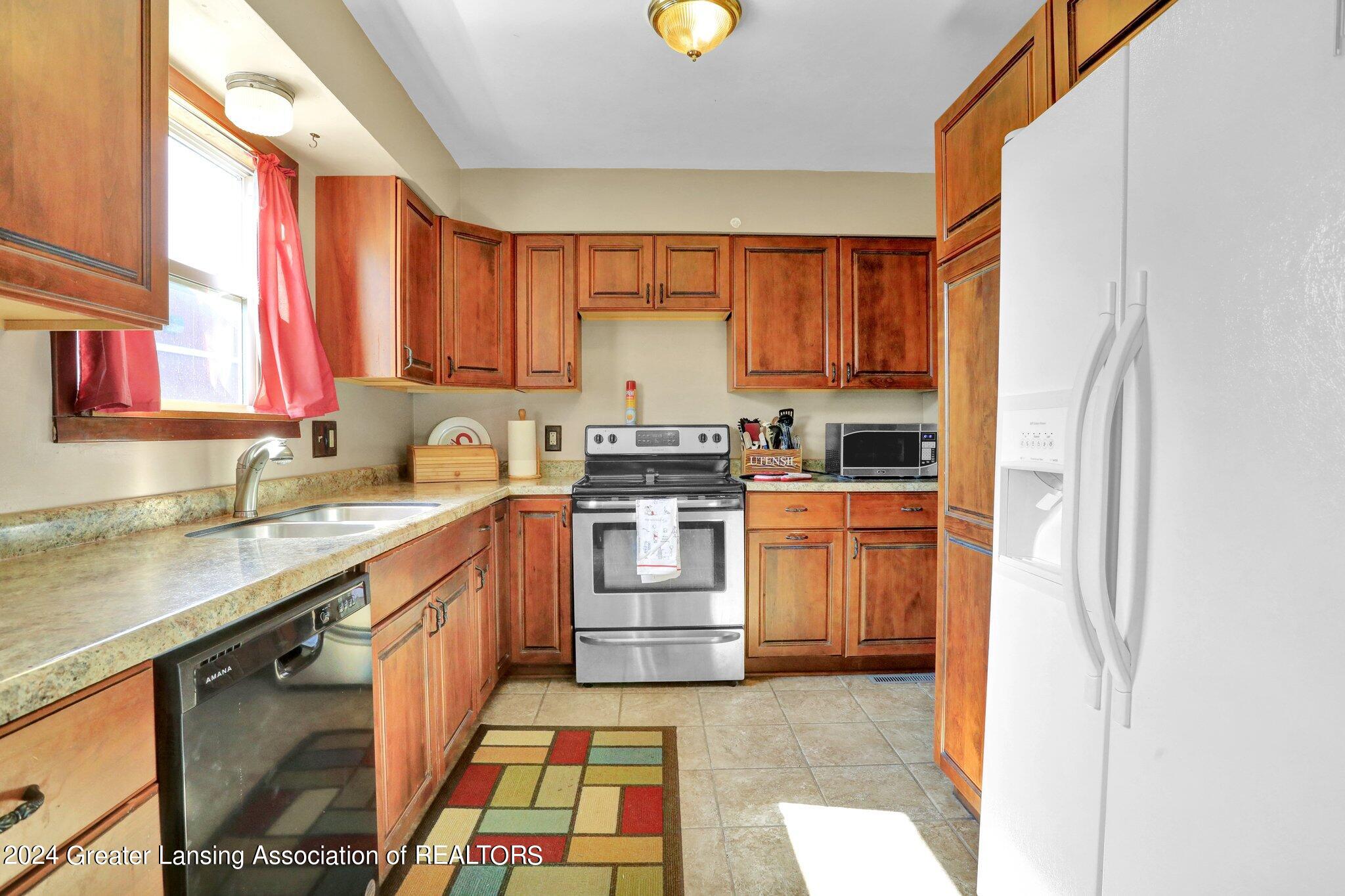 8475 South Lowell Road Dewitt, MI 48820 - Photo 8 of 27 17-web-or-mls-Open Ended Media-18