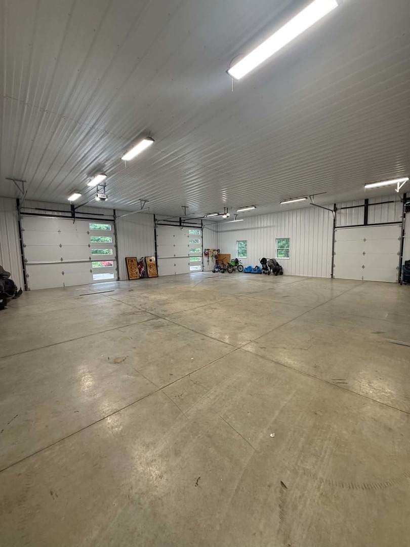 2965 Lazy Acre Road Odin, IL 62870 - Photo 5 of 21