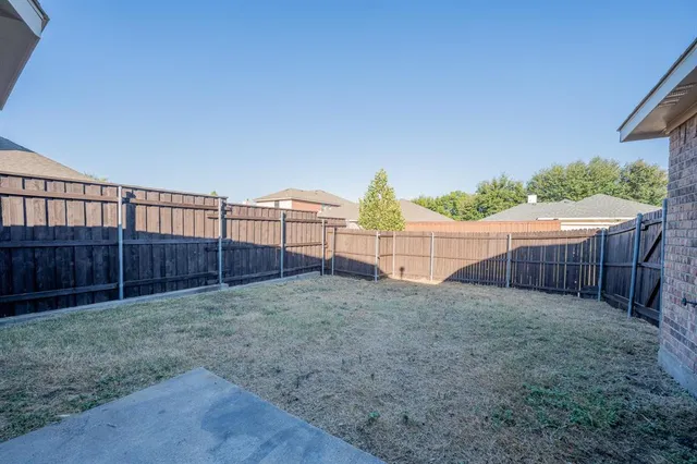 $2,150 | 2002 Gardenridge Drive, Glenn Heights, TX 75154