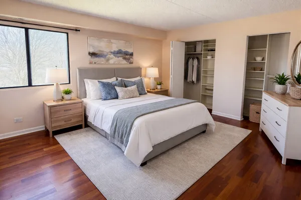 $1,800 | 475 Plum Creek Drive, Unit 209, Wheeling, IL 60090