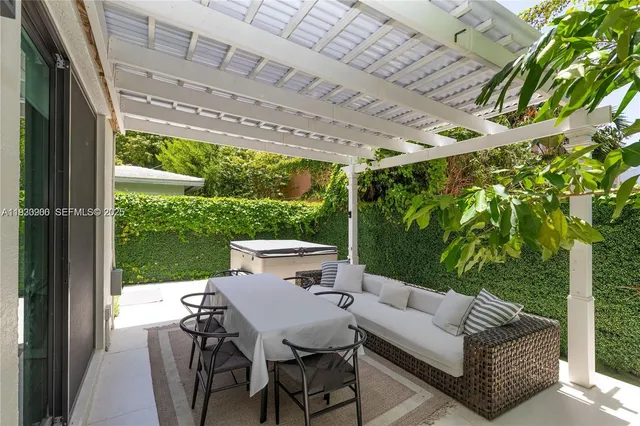 $14,000 | 1150 98th Street, Unit 10, Bay Harbor Islands, FL 33154