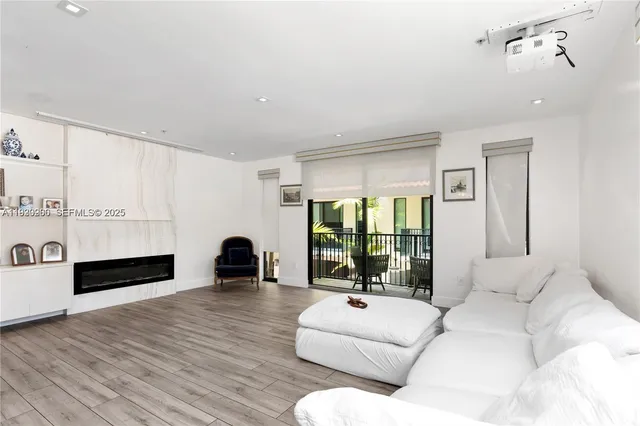 $14,000 | 1150 98th Street, Unit 10, Bay Harbor Islands, FL 33154