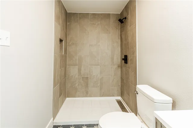 $350,000 | 324 West Live Oak Lane, Rockport, TX 78382