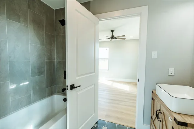 $350,000 | 324 West Live Oak Lane, Rockport, TX 78382