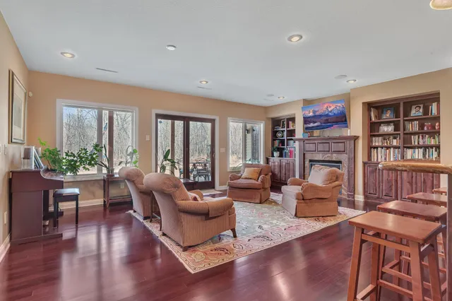 $975,000 | 1726 Blackberry Circle, Sartell, MN 56377