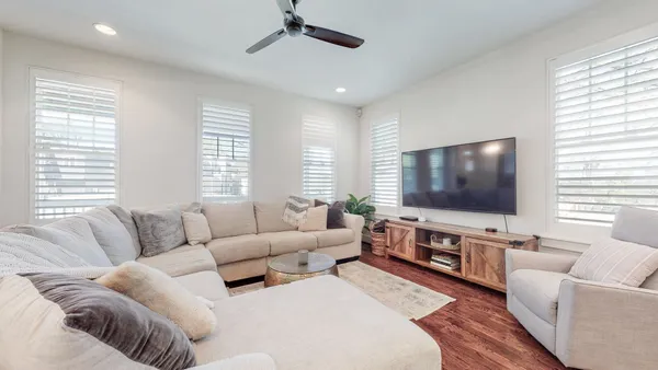 $678,500 | 524 East B E Bend Drive, Nashville, TN 37209