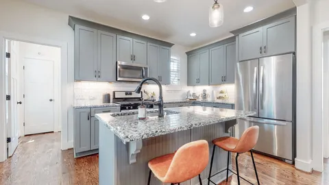 $678,500 | 524 East B E Bend Drive, Nashville, TN 37209