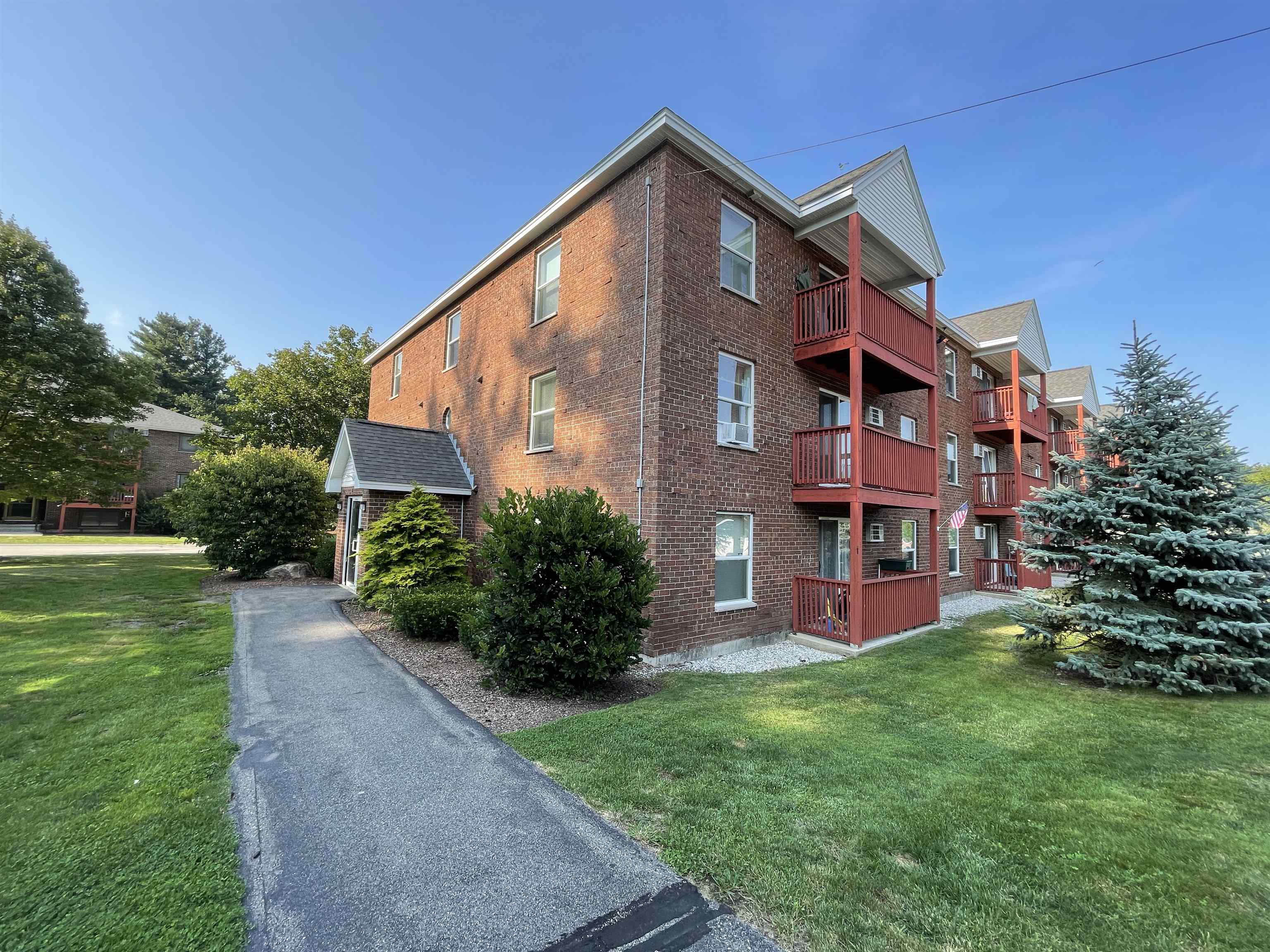 95 Powers Street, Unit 101 Milford, NH 03055 - Photo 8 of 44