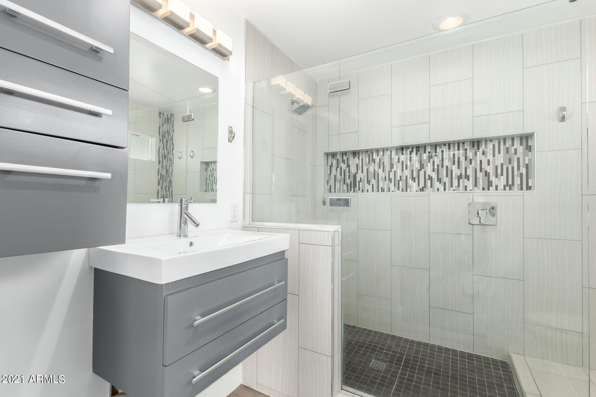 1746 East Redfield Road Tempe, AZ 85283 - Photo 13 of 25 Master bath