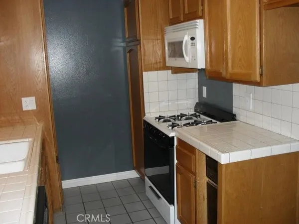 $2,700 | 11620 Warner Avenue, Unit 524, Fountain Valley, CA 92708
