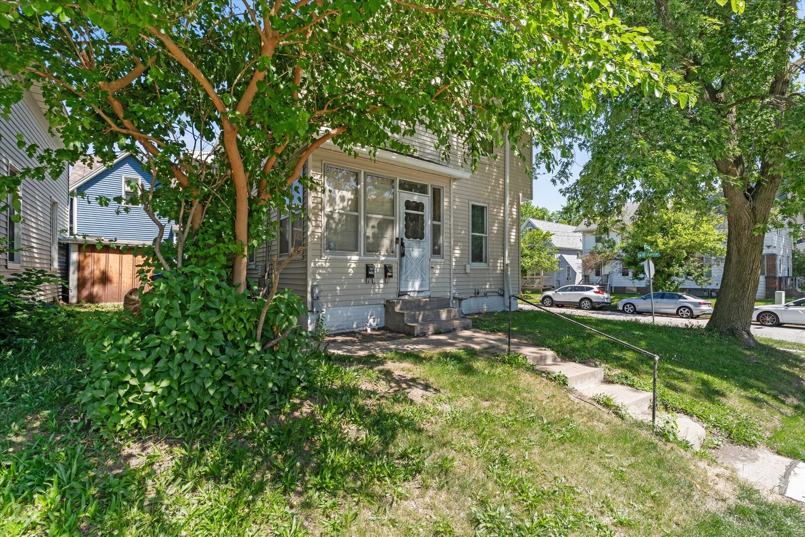 1730 10th Street Moline, IL 61265 - Photo 2 of 14