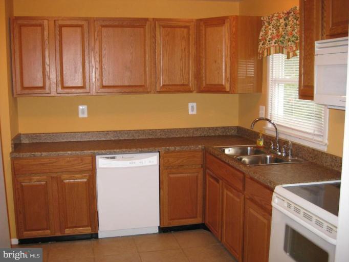 1101 Harvard Road Waldorf, MD 20602 - Photo 6 of 6 Kitchen