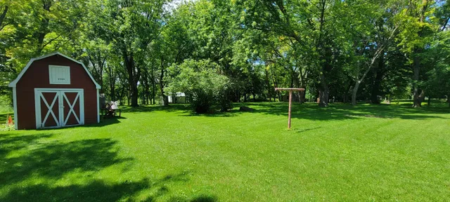 $1 | 24135 Co Highway 27, Fergus Falls, MN 56537