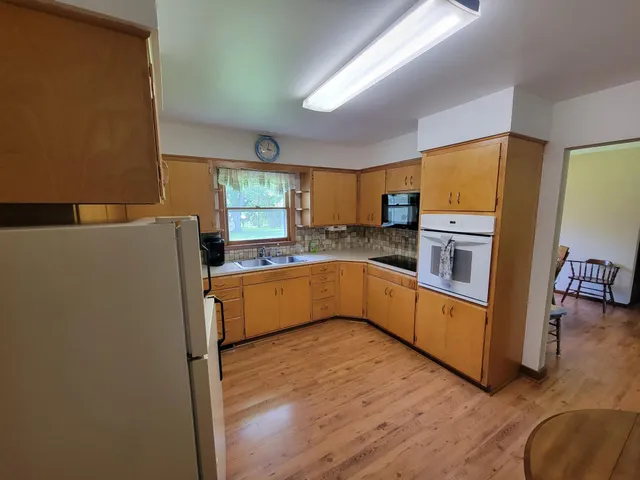 $1 | 24135 Co Highway 27, Fergus Falls, MN 56537