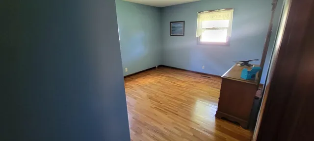 $1 | 24135 Co Highway 27, Fergus Falls, MN 56537