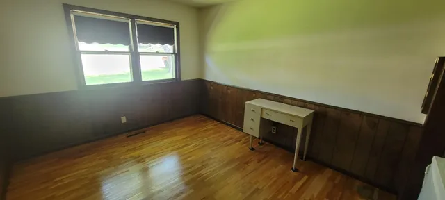 $1 | 24135 Co Highway 27, Fergus Falls, MN 56537