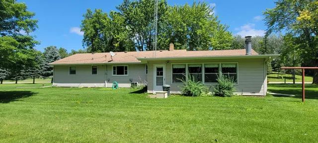 $1 | 24135 Co Highway 27, Fergus Falls, MN 56537