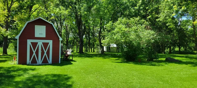 $1 | 24135 Co Highway 27, Fergus Falls, MN 56537