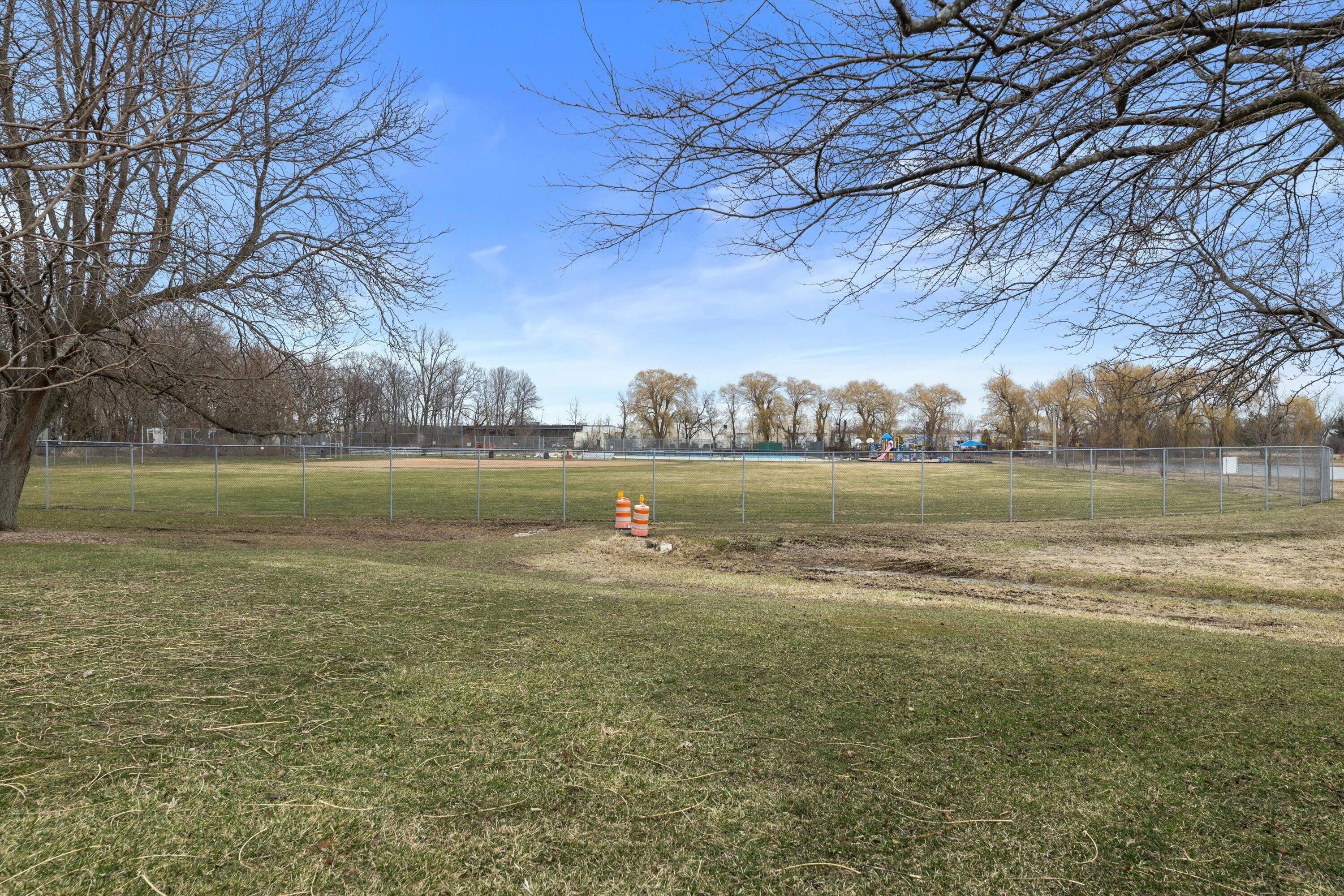 1365 Poplar Ridge Court Brookfield, WI 53045 - Photo 35 of 39 51-IMG_8180