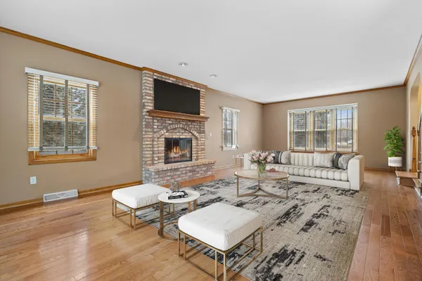 $549,900 | 1365 Poplar Ridge Court, Brookfield, WI 53045
