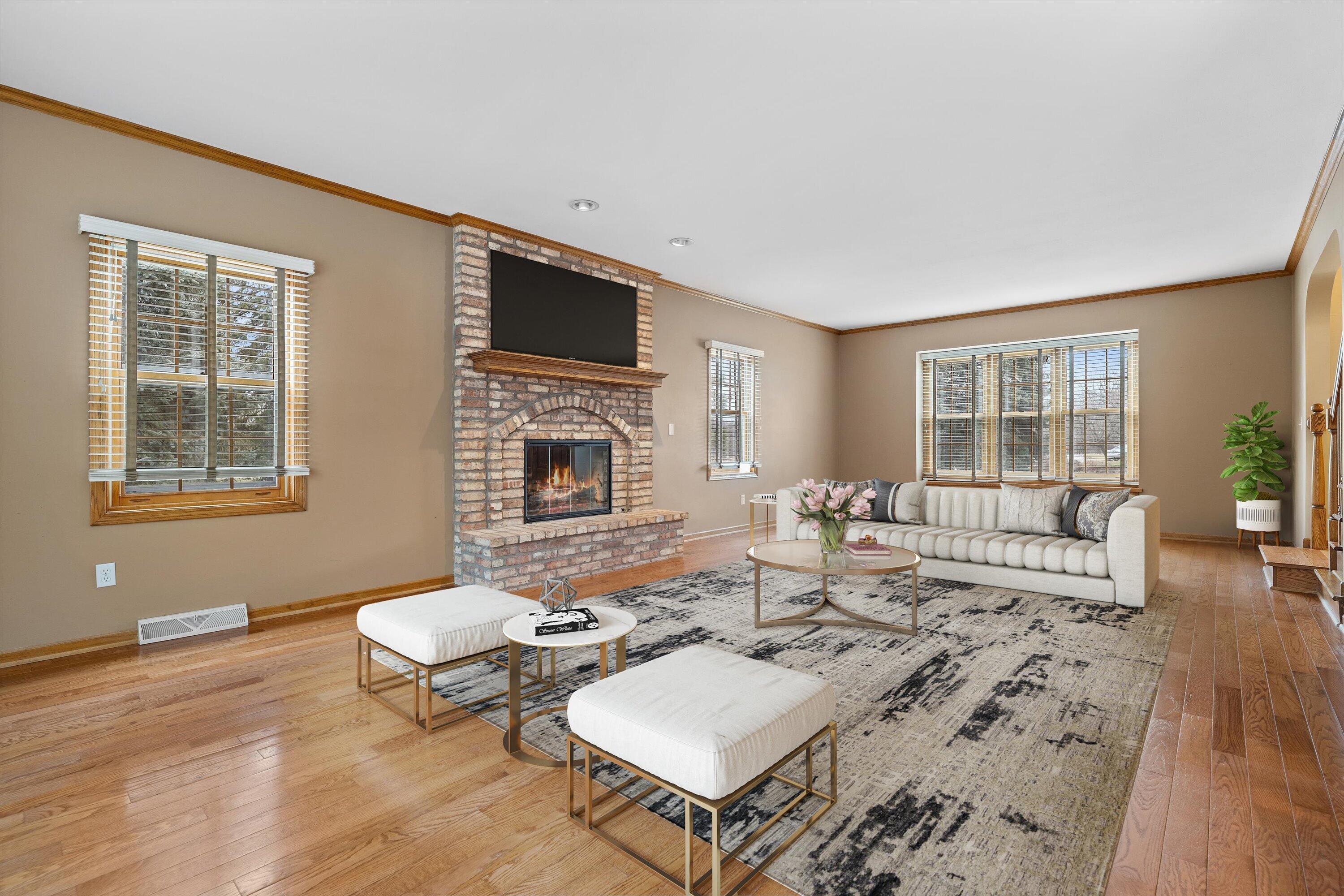 1365 Poplar Ridge Court Brookfield, WI 53045 - Photo 3 of 39 36-IMG_8113_Final