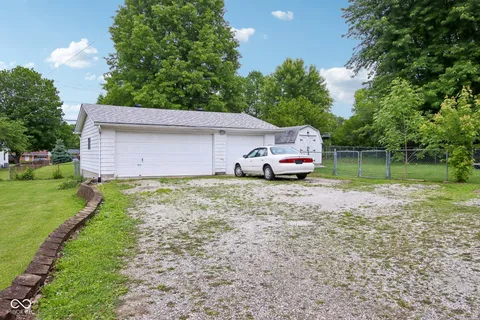 $289,900 | 2428 Tulip Drive South, Indianapolis, IN 46227