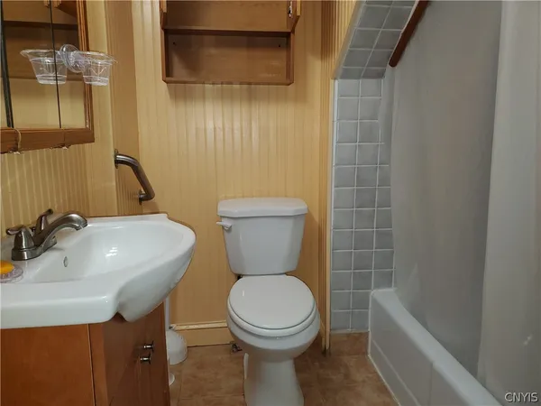 $1,495 | 114 Washington Street, Unit 1, Manlius, NY 13104