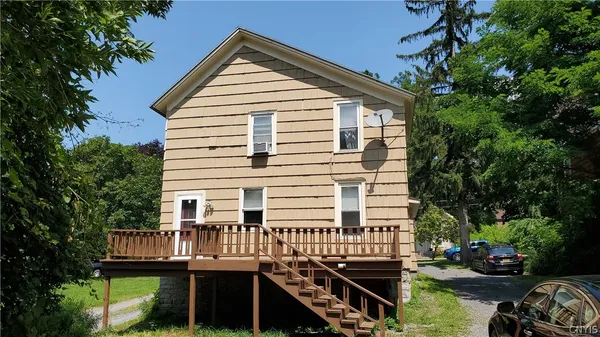 $1,495 | 114 Washington Street, Unit 1, Manlius, NY 13104