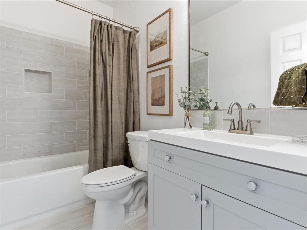 828 Old Tioga Road Gunter, TX 75058 - Photo 18 of 39