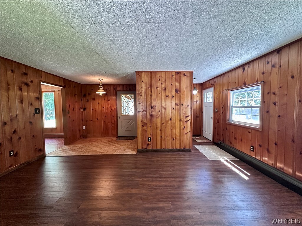 5306 Russell Road Stafford, NY 14020 - Photo 8 of 46