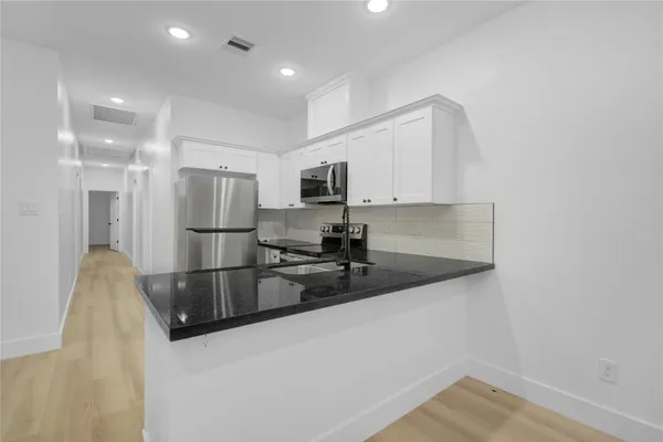 $1,900 | 8412 Sunnyhill Street, Houston, TX 77088