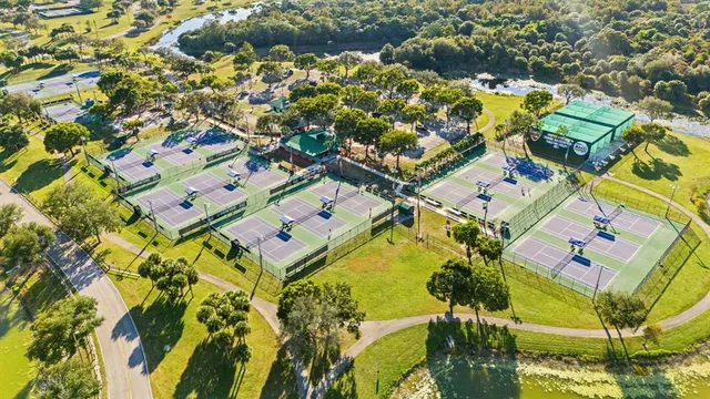 $899,000 | 10658 St Thomas Drive, Boca Raton, FL 33498