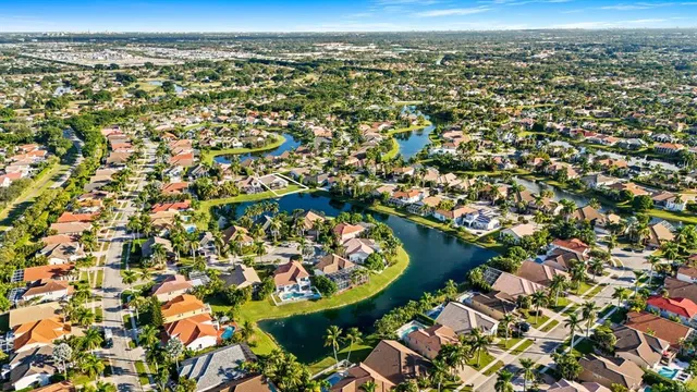 $899,000 | 10658 St Thomas Drive, Boca Raton, FL 33498