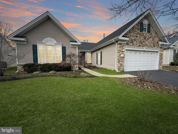 $578,000 | 17 Barbary Lane, Columbus, NJ 08022