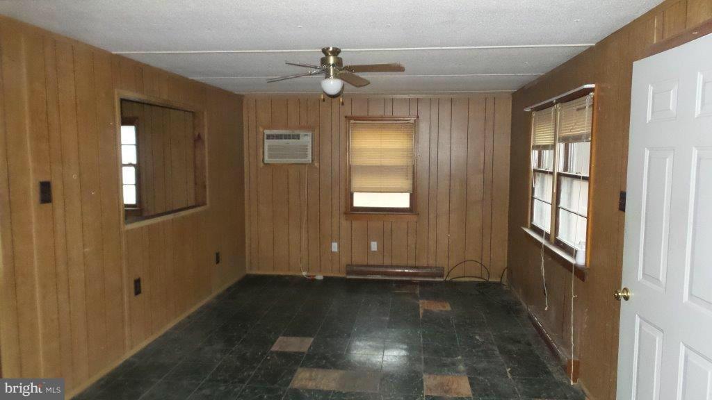 6220 Fooks Mill Road Rhodesdale, MD 21659 - Photo 3 of 13 Dining Room
