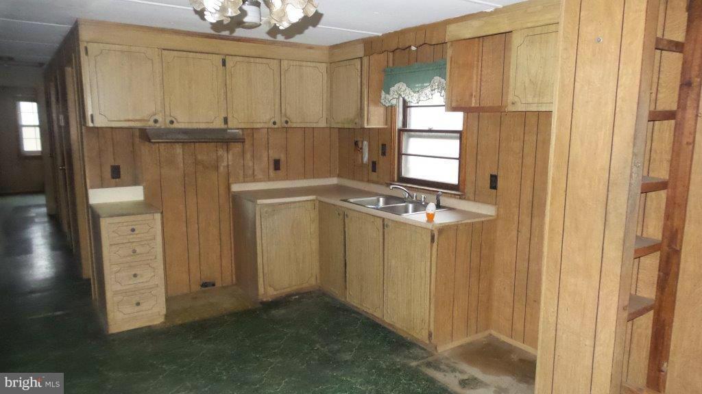 6220 Fooks Mill Road Rhodesdale, MD 21659 - Photo 7 of 13 Kitchen