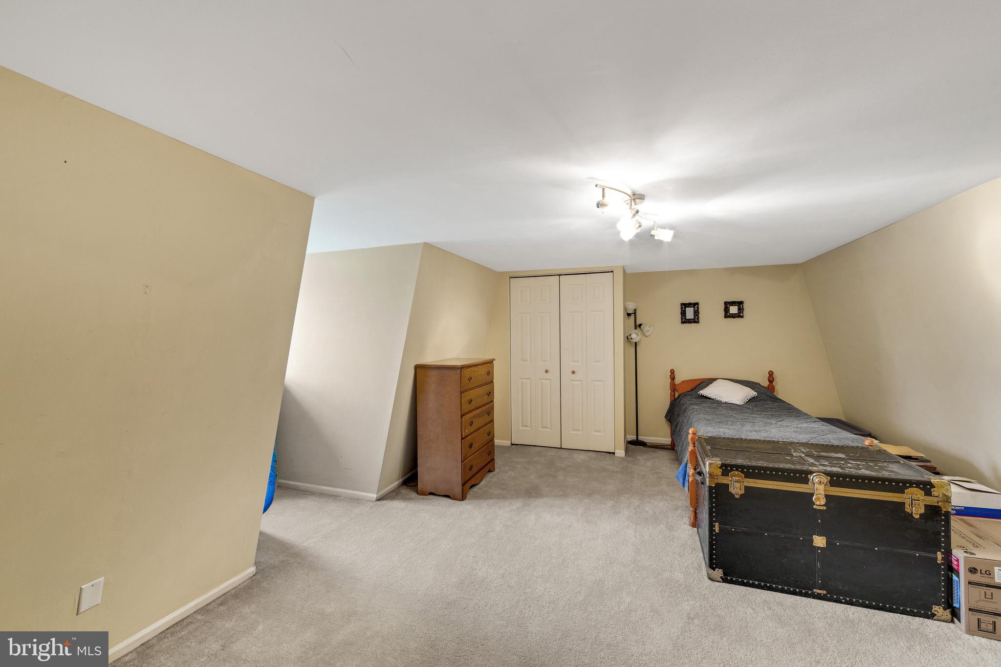 929 Craftsman Road Norristown, PA 19403 - Photo 23 of 34 3rd Floor Bedroom