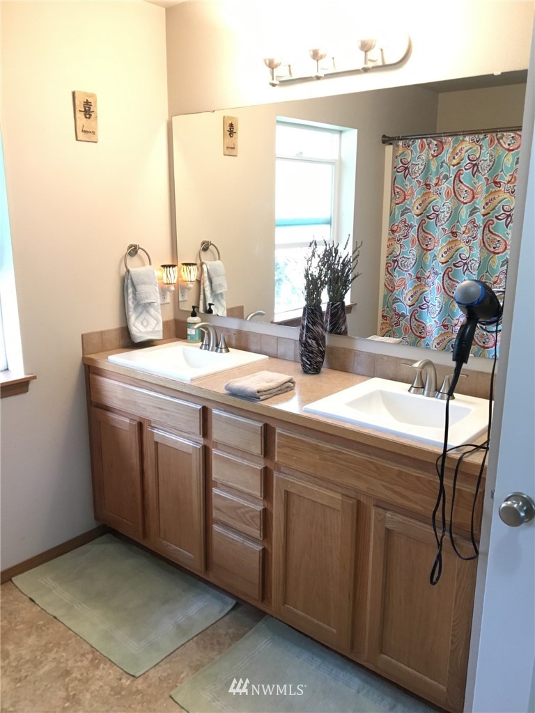 17335 Caddis Rochester, WA 98579 - Photo 8 of 15